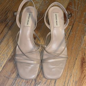 Antonio Melani beige tan woman’s block heeled sandals